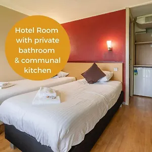 Sleep & Go Hotel