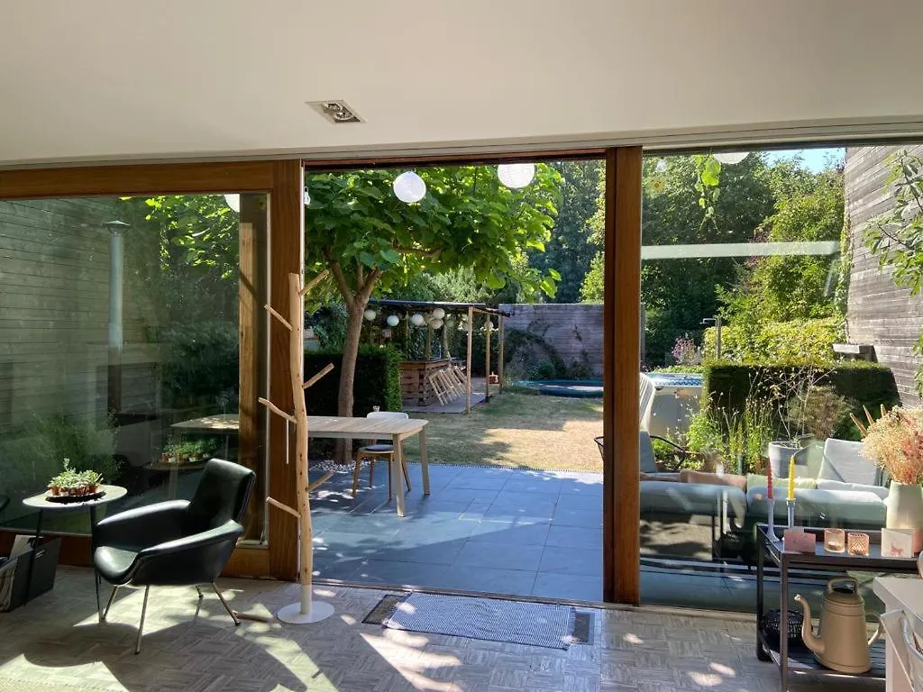 Sunny Family House In Bruges! Villa 0*, Brujas