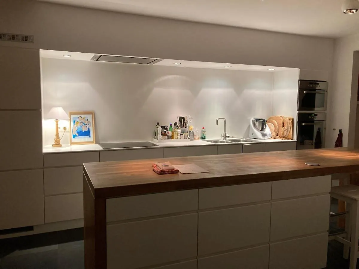 Sunny Family House In Bruges! Villa Semesterbostad Brygge