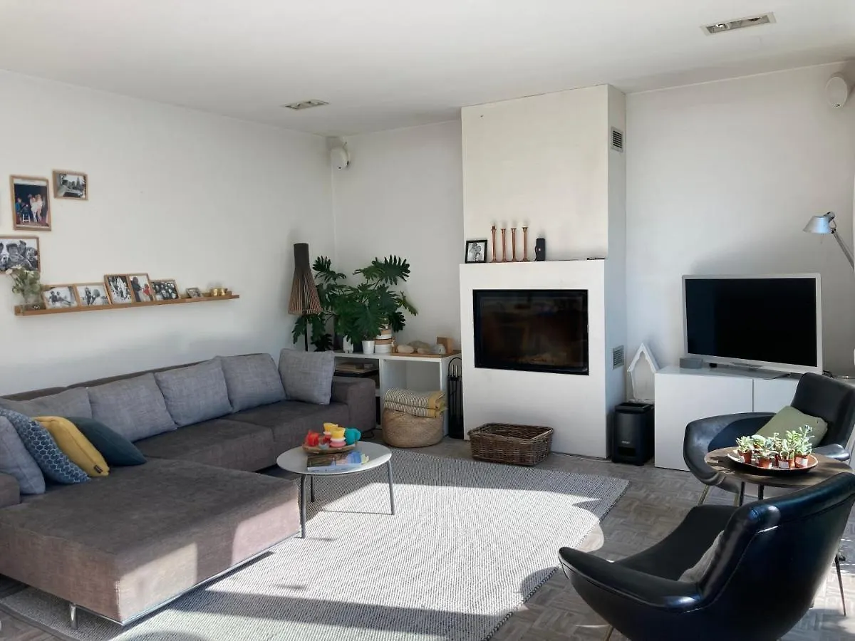 Semesterbostad Sunny Family House In Bruges! Villa